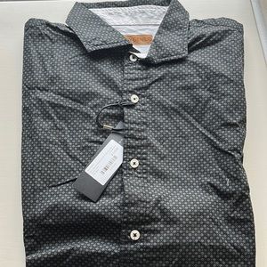 Men’s long sleeve button down. Brand nifty genius